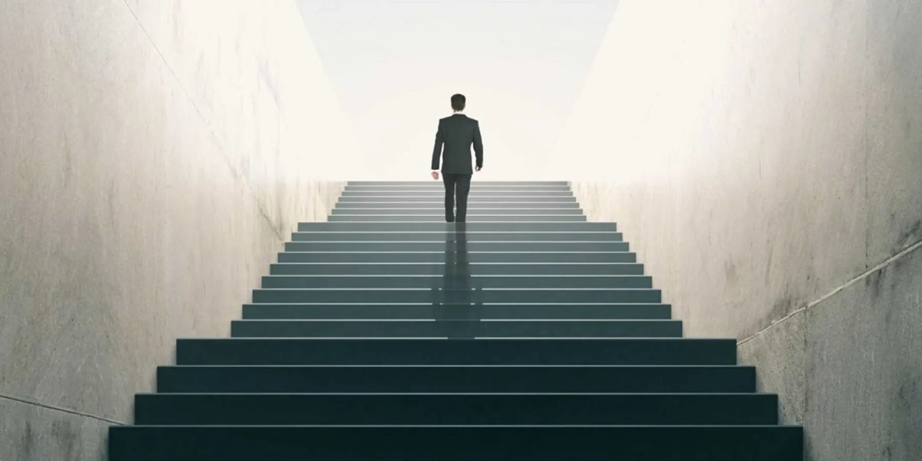 خودشناسی عمیق: کلید تحول و شکوفایی استعدادهای پنهان